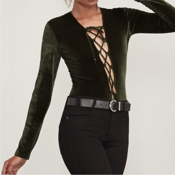 NWT Reformation Avalon Bodysuit Mossy Velvet Green Size S - Picture 1 of 7